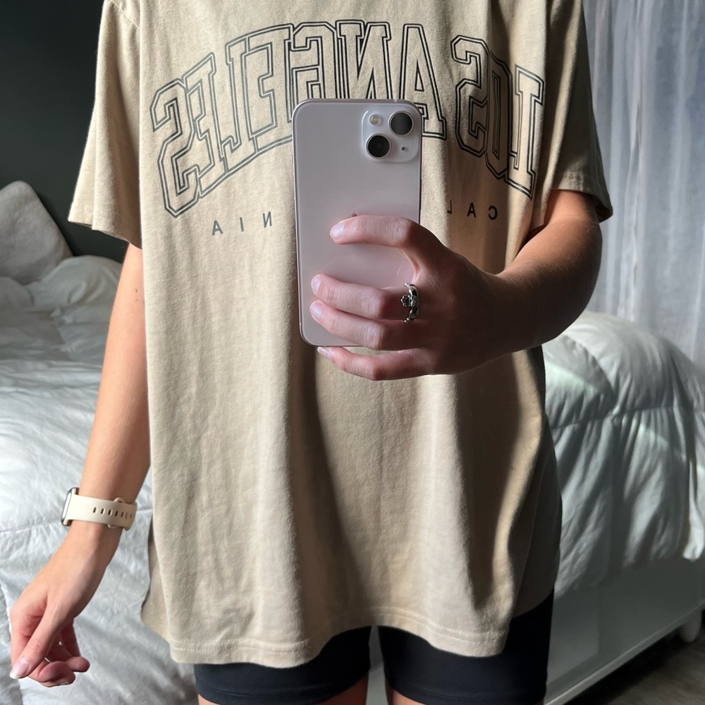 Tan LA oversized t 🤎